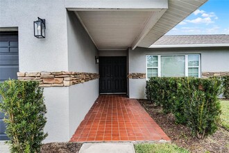 5400 Ferrol Dr in Winter Park, FL - Building Photo - Building Photo