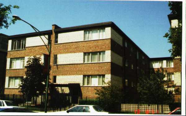 Fairfield Hall in Chicago, IL - Building Photo