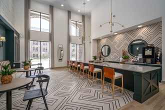 Charleston at Fannin Station in Houston, TX - Building Photo - Interior Photo