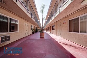 13912 Sayre St in Los Angeles, CA - Building Photo - Building Photo
