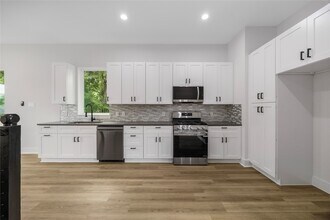 1046 Marjorie St in Houston, TX - Building Photo - Building Photo