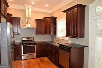 242 Dodd Ave SW in Atlanta, GA - Building Photo - Building Photo