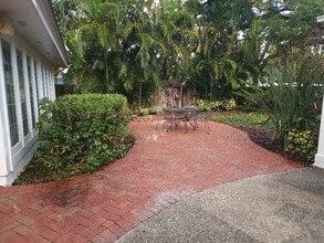 4403 W Estrella St in Tampa, FL - Building Photo - Building Photo