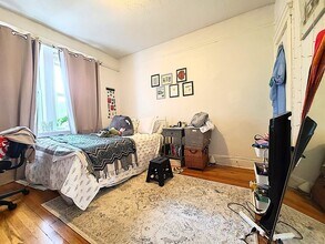 1691 Commonwealth Ave in Boston, MA - Building Photo - Building Photo