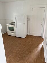 481 26th St, Unit Upper unit #2 in Niagara Falls, NY - Building Photo - Building Photo