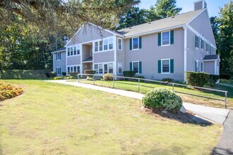 491 Mammoth Rd in Londonderry, NH - Building Photo - Building Photo