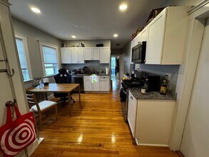 74 Frederick Ave in Medford, MA - Building Photo - Building Photo