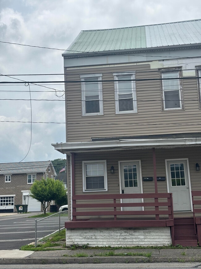 property at 572 Main St