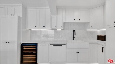 6 Fleet St in Marina Del Rey, CA - Building Photo - Building Photo