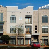 1255 Apple Valley Rd NE in Atlanta, GA - Building Photo