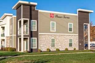 Bauer Farms Apartments & Townhomes in Lawrence, KS - Building Photo