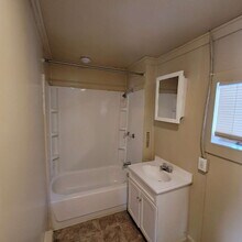 9726 E Raymond St in Indianapolis, IN - Building Photo - Building Photo