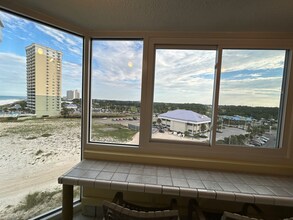 8817 Thomas Dr in Panama City Beach, FL - Building Photo - Building Photo