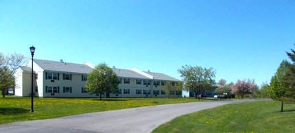 Lawrence Avenue Apartments in Potsdam, NY - Building Photo - Building Photo