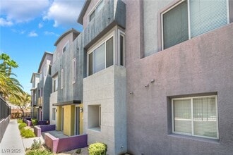 9050 W Tropicana Ave in Las Vegas, NV - Building Photo - Building Photo