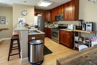 316 Rindge Ave in Cambridge, MA - Building Photo - Building Photo