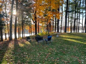 122 W Central St, Unit Apt2 in Natick, MA - Building Photo