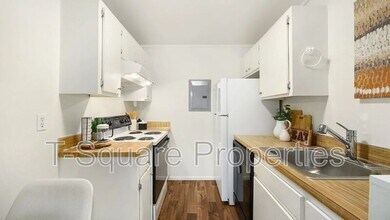 6779 138th Ave NE in Redmond, WA - Building Photo - Building Photo