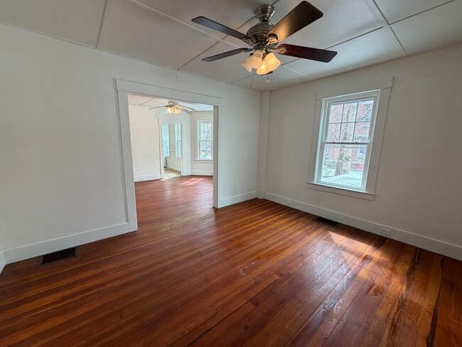 78 Central St in Brattleboro, VT - Building Photo - Building Photo