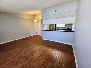 608 W 51st St in Austin, TX - Foto de edificio - Building Photo