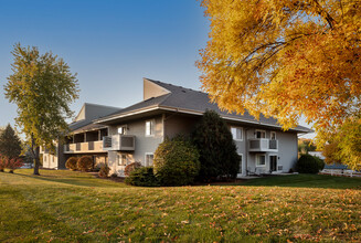 Kearney Meadows Apartments in Waunakee, WI - Building Photo - Building Photo