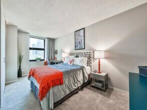 666 N Dearborn St in Chicago, IL - Building Photo - Building Photo