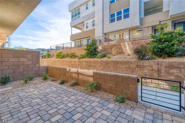 property at 639 Grey Saker St