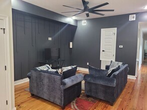 2821 Dryades St, Unit 2819 in New Orleans, LA - Building Photo - Building Photo