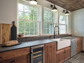 3169 Spruce Cabin Rd in Mountainhome, PA - Foto de edificio - Building Photo