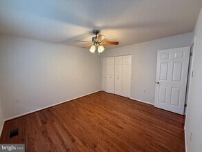 11975 Shorewood Ct in Woodbridge, VA - Building Photo - Building Photo