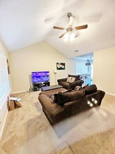 1526 Woodcrest Cir in Hinesville, GA - Building Photo - Building Photo