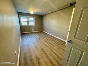 54 Duryea St in Newark, NJ - Building Photo - Building Photo