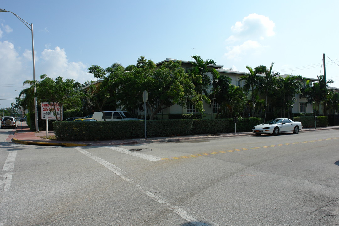 1551 West Ave in Miami Beach, FL - Building Photo