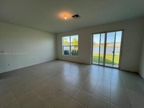 6931 Harbours Edge Ave in Lake Worth, FL - Building Photo - Building Photo