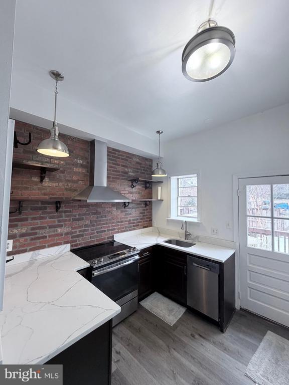 property at 1111 Duke St