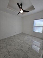 4 W Woodson Dr in Edinburg, TX - Building Photo - Building Photo