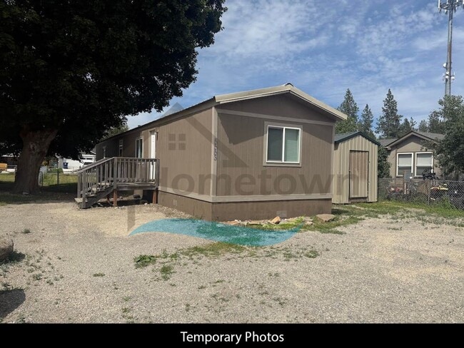 property at 5553 E Grove Ave