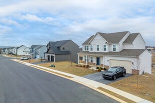 Autumn Chase in Mechanicsburg, PA - Building Photo