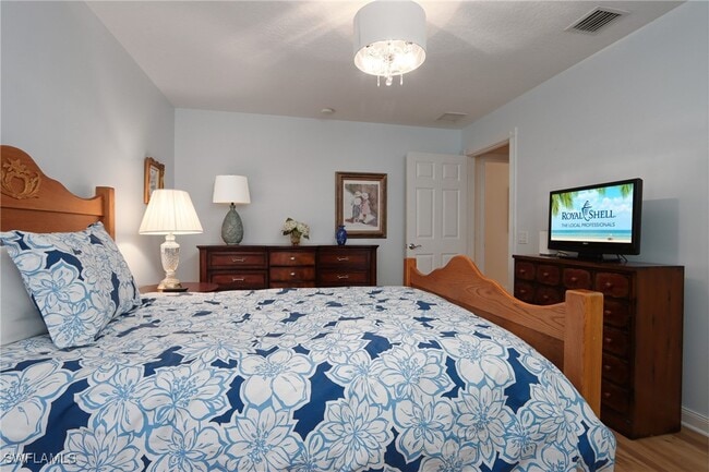property at 28983 Vermillion Ln