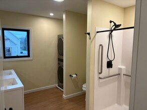 1177 Main St, Unit 3 in Fairfax, VT - Foto de edificio - Building Photo