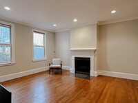 92 Elm St, Unit 1 in Boston, MA - Building Photo - Building Photo