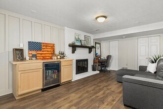 6007 N Imperial Dr in Peoria, IL - Building Photo - Building Photo