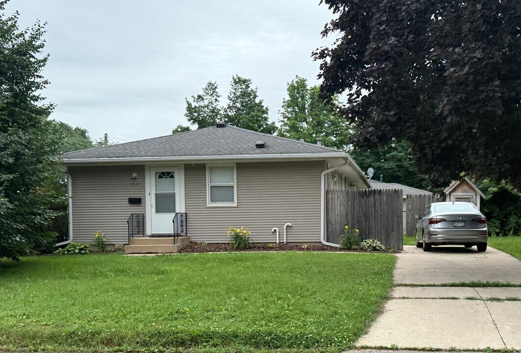 619 14th St SE in Rochester, MN - Building Photo