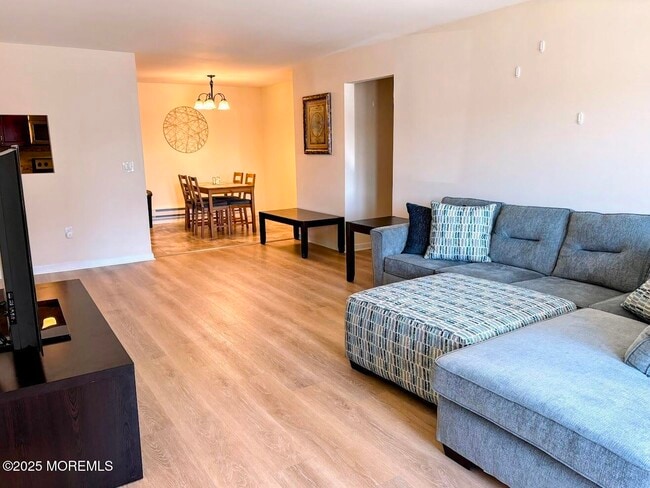 1187 Ocean Ave in Sea Bright, NJ - Building Photo - Building Photo