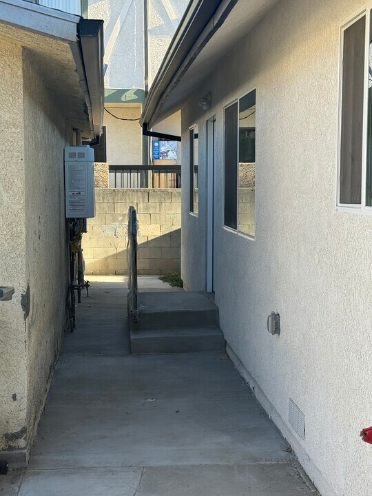 616 Alexander St in Glendale, CA - Building Photo