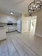3318 E Sierra Madre Ave in Fresno, CA - Building Photo - Building Photo