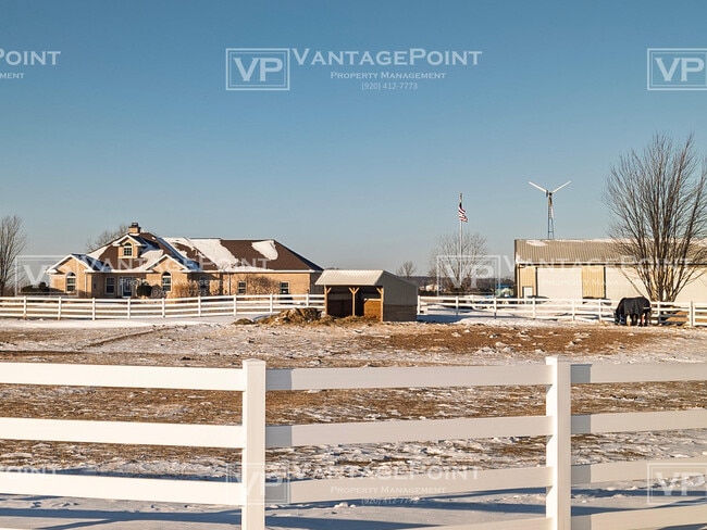 5678 Morrison Rd in De Pere, WI - Building Photo - Building Photo