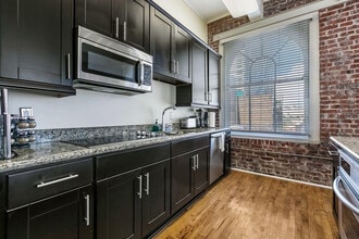 201 Magazine St in New Orleans, LA - Building Photo - Building Photo