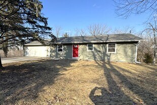 4014 Dawes Dr in Ames, IA - Building Photo