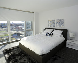 Gateway at Park Ave in Weehawken, NJ - Building Photo - Interior Photo